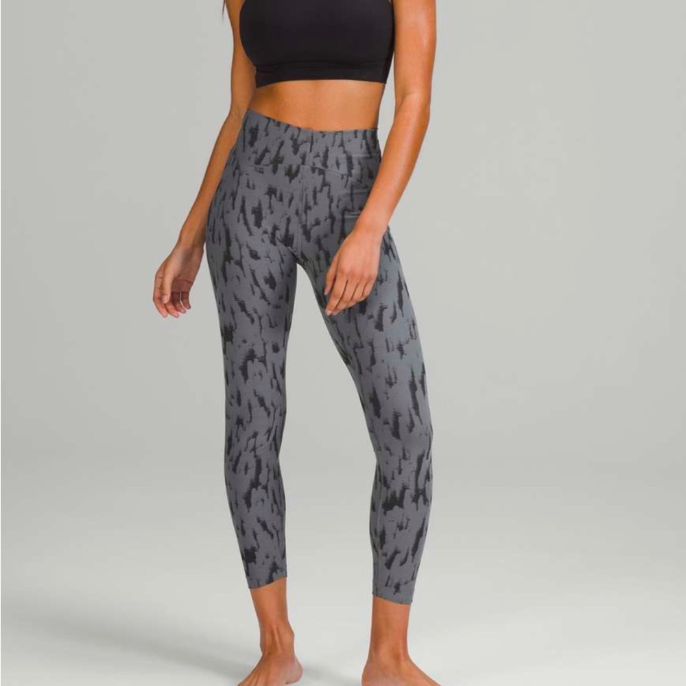 NWT lululemon Instill high rise tight